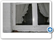 brugwachtershuisje-oud-raam